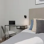 Apartmanhotel Cozy Domaniewska With Gym & Sauna In Mokotow By Renters Varsó