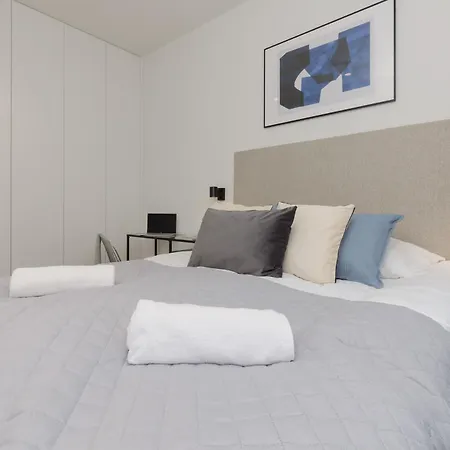 Cozy Domaniewska With Gym & Sauna In Mokotow By Renters Apartmanhotel