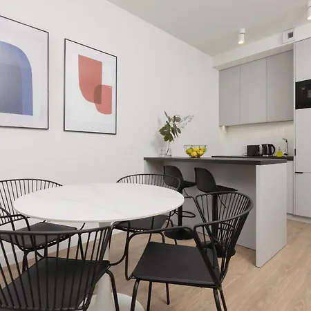 Comfortable Apartment And Studio With Parking And Access To Fitness Gym And Sauna By Noclegi Renteres