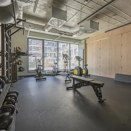 Cozy Domaniewska With Gym & Sauna In Mokotow By Renters 4* Warsaw