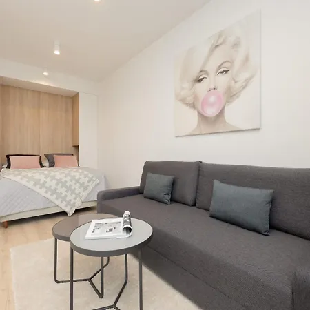 Apartahotel Comfortable And With Parking And Access To Fitness Gym And Sauna By Renteres 4*