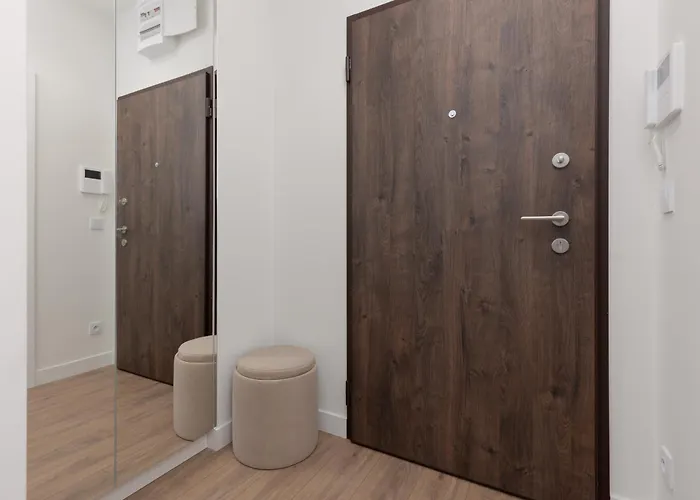 Cozy Domaniewska With Gym & Sauna In Mokotow By Renters Aparthotel