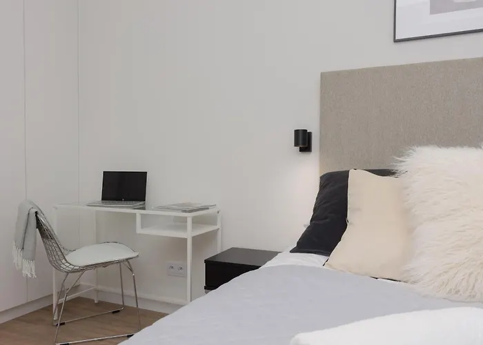 Cozy Domaniewska With Gym & Sauna In Mokotow By Renters Aparthotel Warsaw