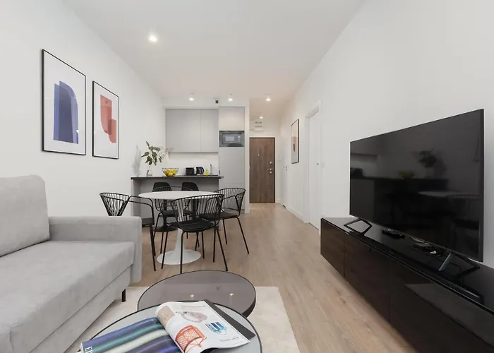 Cozy Domaniewska With Gym & Sauna In Mokotow By Renters 4*