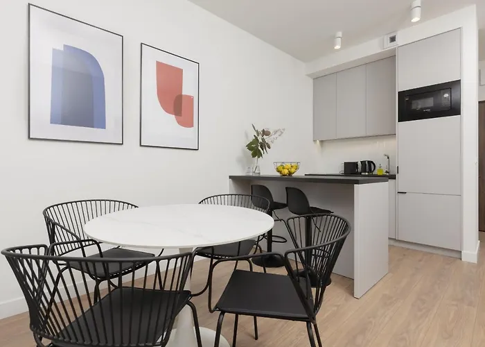 Cozy Domaniewska With Gym & Sauna In Mokotow By Renters