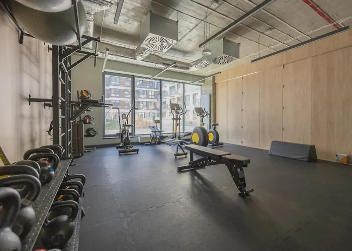 Cozy Domaniewska With Gym & Sauna In Mokotow By Renters 4* Warsaw