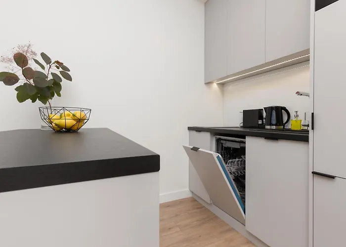 Cozy Domaniewska With Gym & Sauna In Mokotow By Renters Aparthotel Warsaw