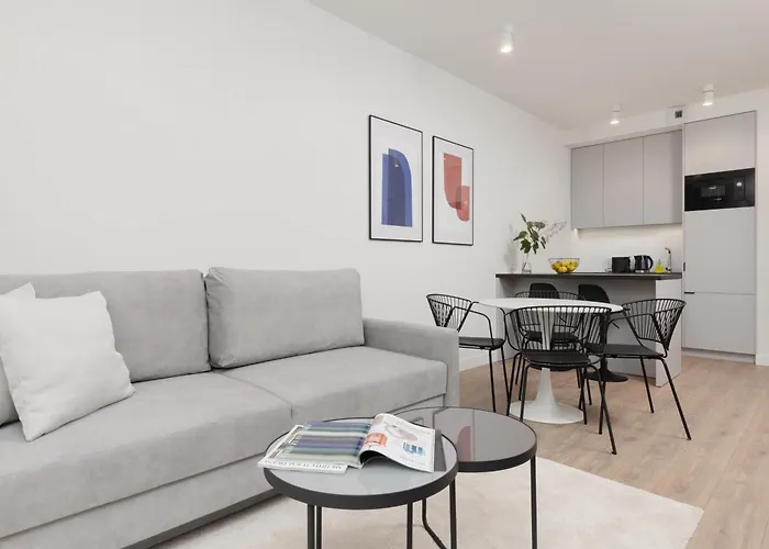 Cozy Domaniewska With Gym & Sauna In Mokotow By Renters Aparthotel Warsaw